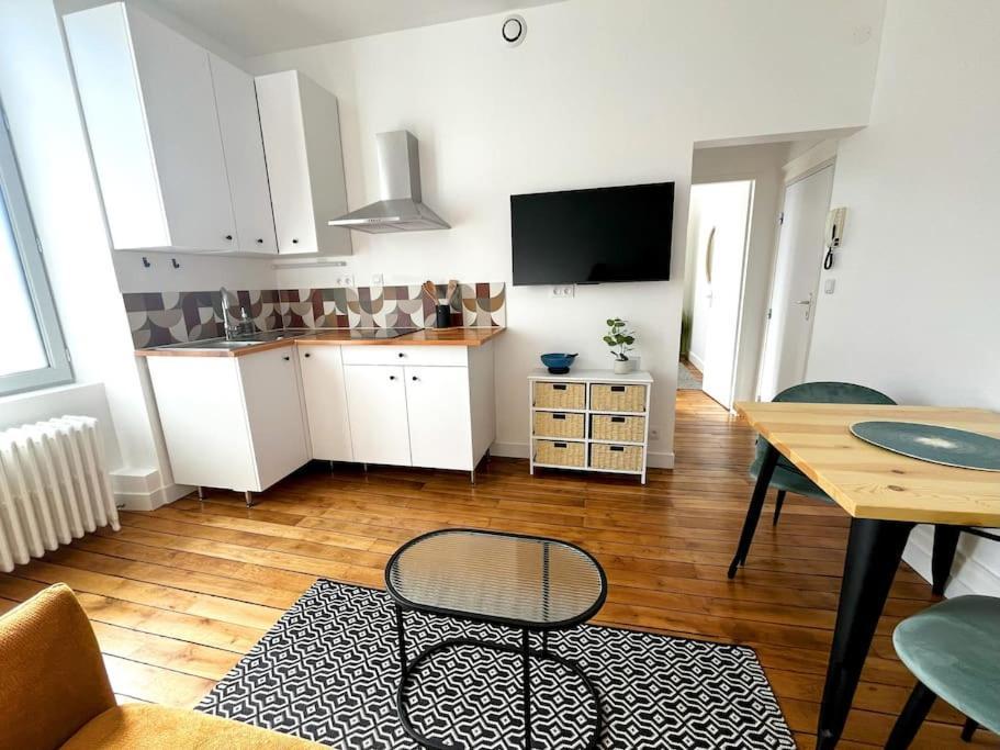 Ferienwohnung Le Diptik - T2 Hyper Centre - Proche Gare - Fibre - Netflix Châteauroux Exterior foto