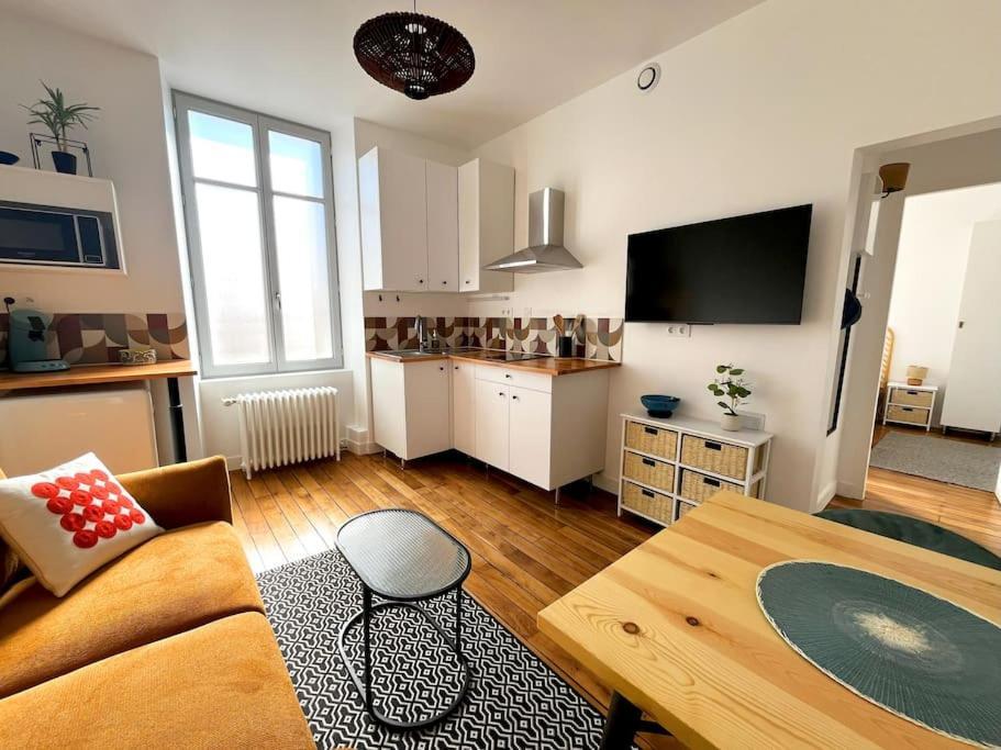 Ferienwohnung Le Diptik - T2 Hyper Centre - Proche Gare - Fibre - Netflix Châteauroux Exterior foto